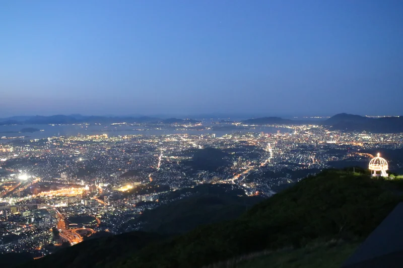 皿倉山から見渡す北九州の夜景